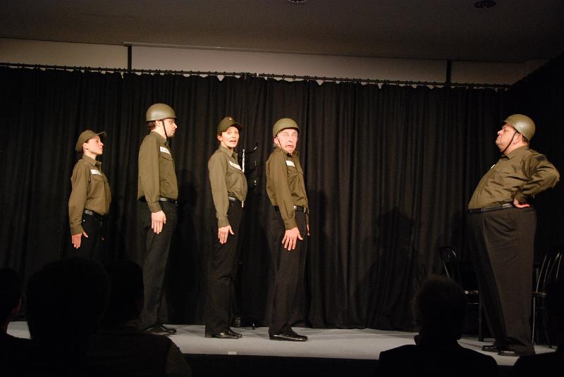 18 Militaerklamotte 5.JPG
